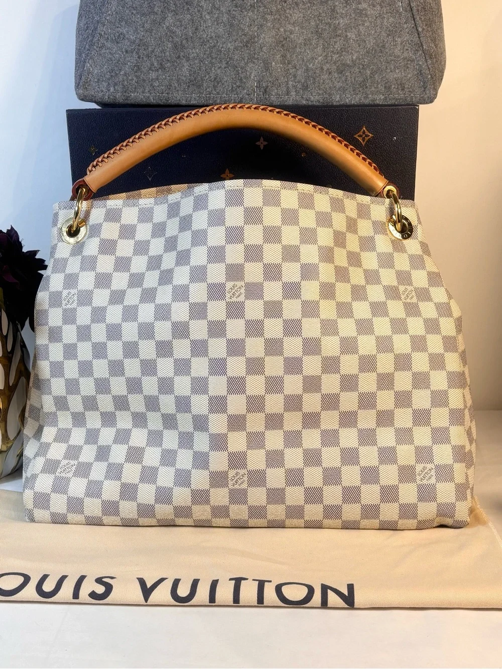 Amazing Louis Vuitton Artsy Azur